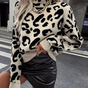 Pull Femme Col Montant Motif Léopard Crème et Noir