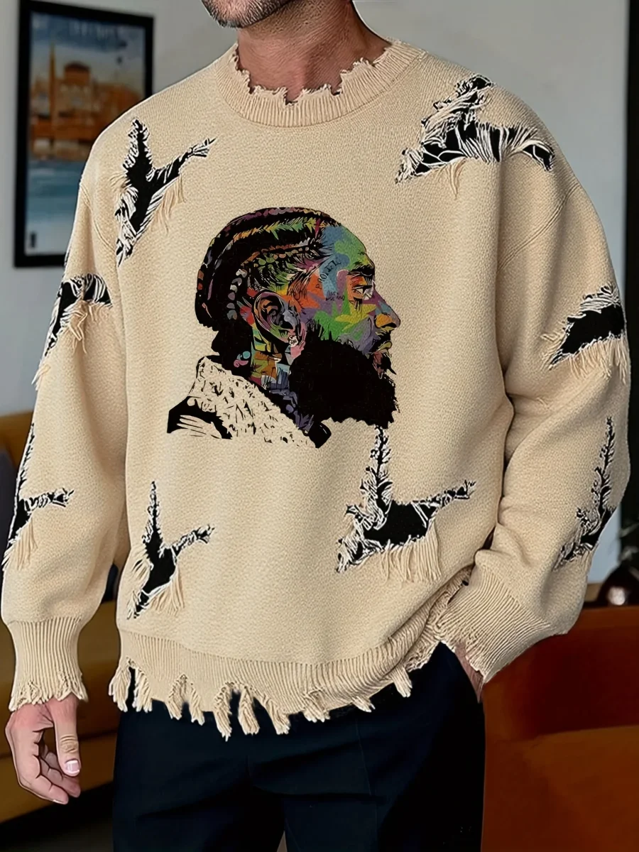 Pull homme décontracté beige à col rond avec motif visage coloré et détails déchirés - Imagen 2