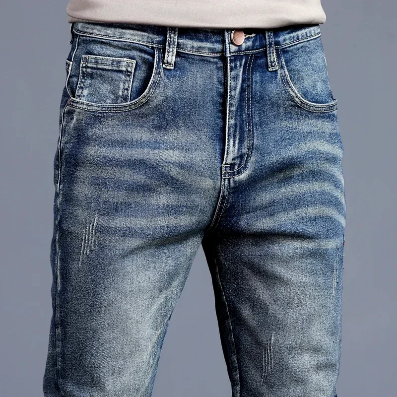 Vaqueros de denim de corte ajustado - Imagen 5