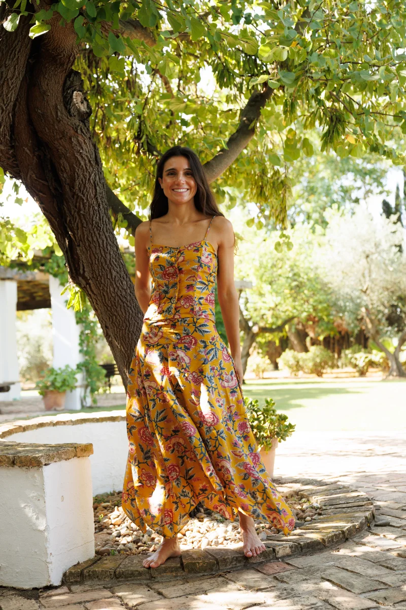 TOP SEDA ESTAMPADO MOSTAZA - Imagen 4