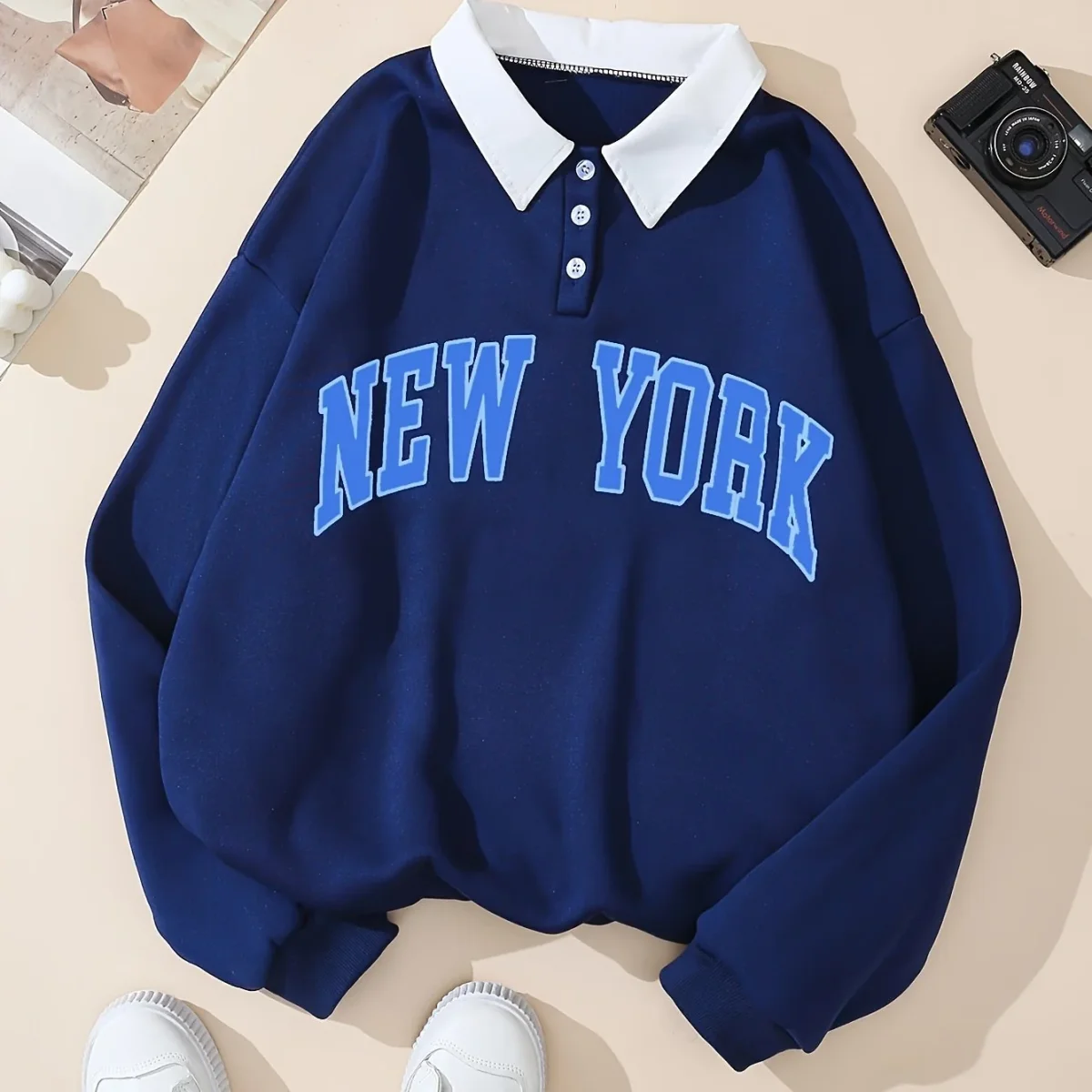 Sweat-shirt col polo bleu marine avec motif "NEW YORK" devant - Imagen 7