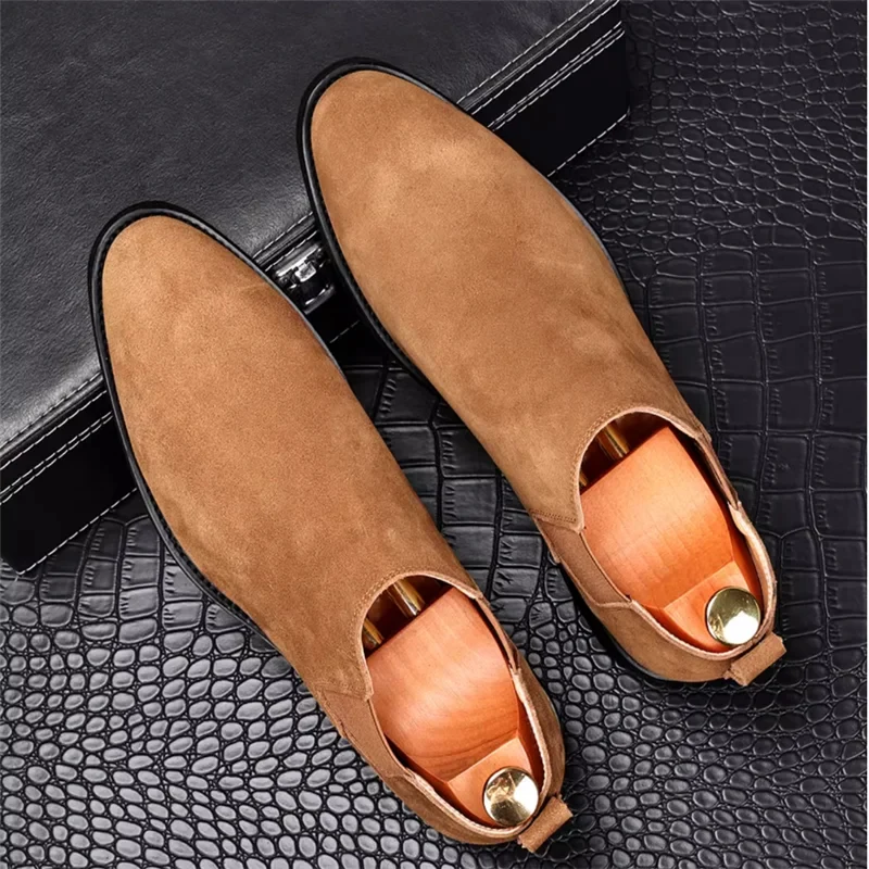 Elegantes botas Chelsea de ante - Imagen 8