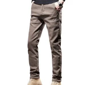 Pantalones informales de corte ajustado