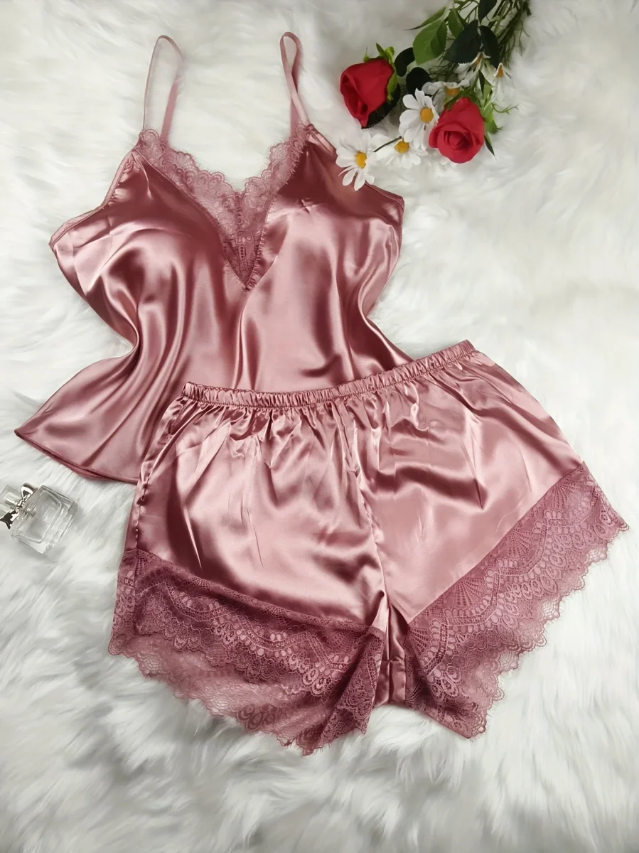Pyjama court femme style sexy pour la maison - ensemble débardeur et short avec détails en dentelle, idéal printemps-été - Imagen 4