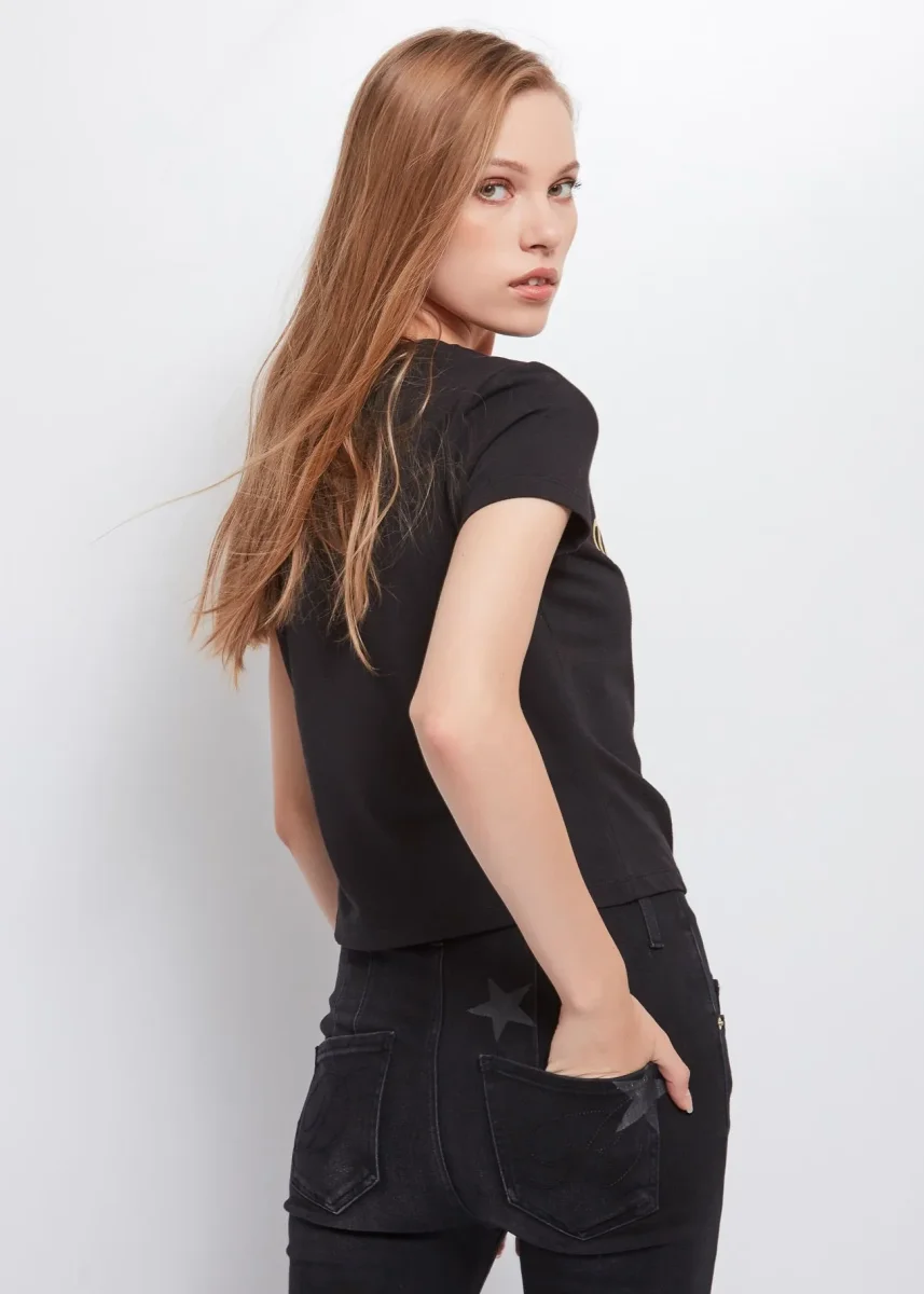 Camiseta logo bajo imperdible - Imagen 4