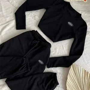 Ensemble Crop Top Manches Longues et Pantalon de Jogging Noir pour Femme, avec Cordon de Serrage