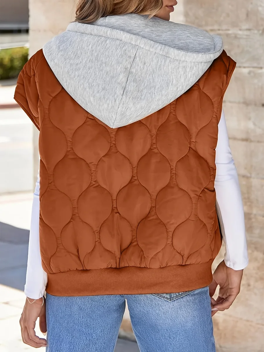 Gilet matelassé sans manches Femme à capuche Couleur rouille - Imagen 4