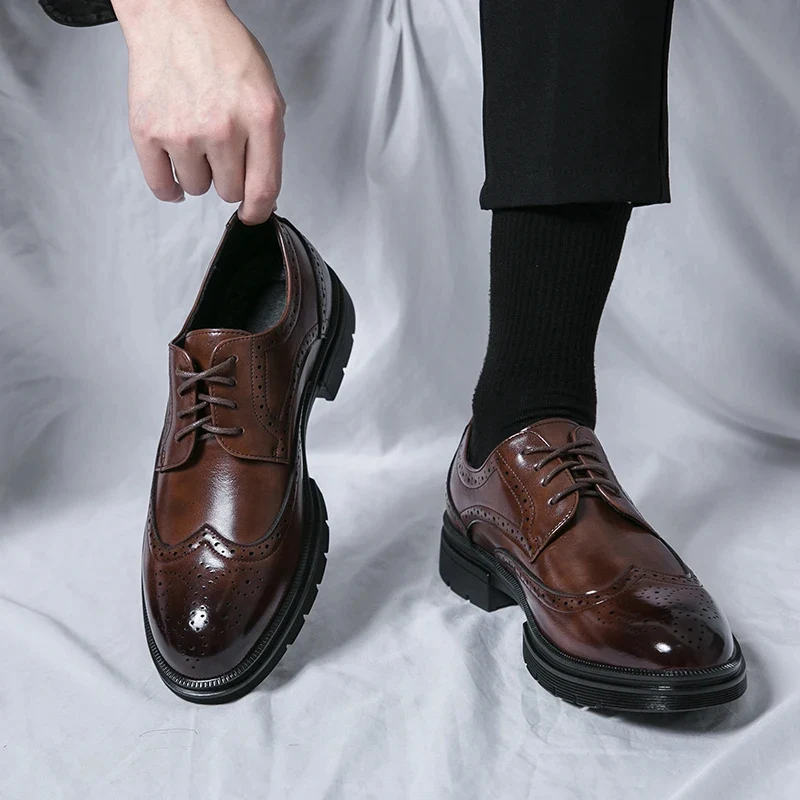 Zapatos de vestir elegantes de piel con adornos tipo brogue - Imagen 6