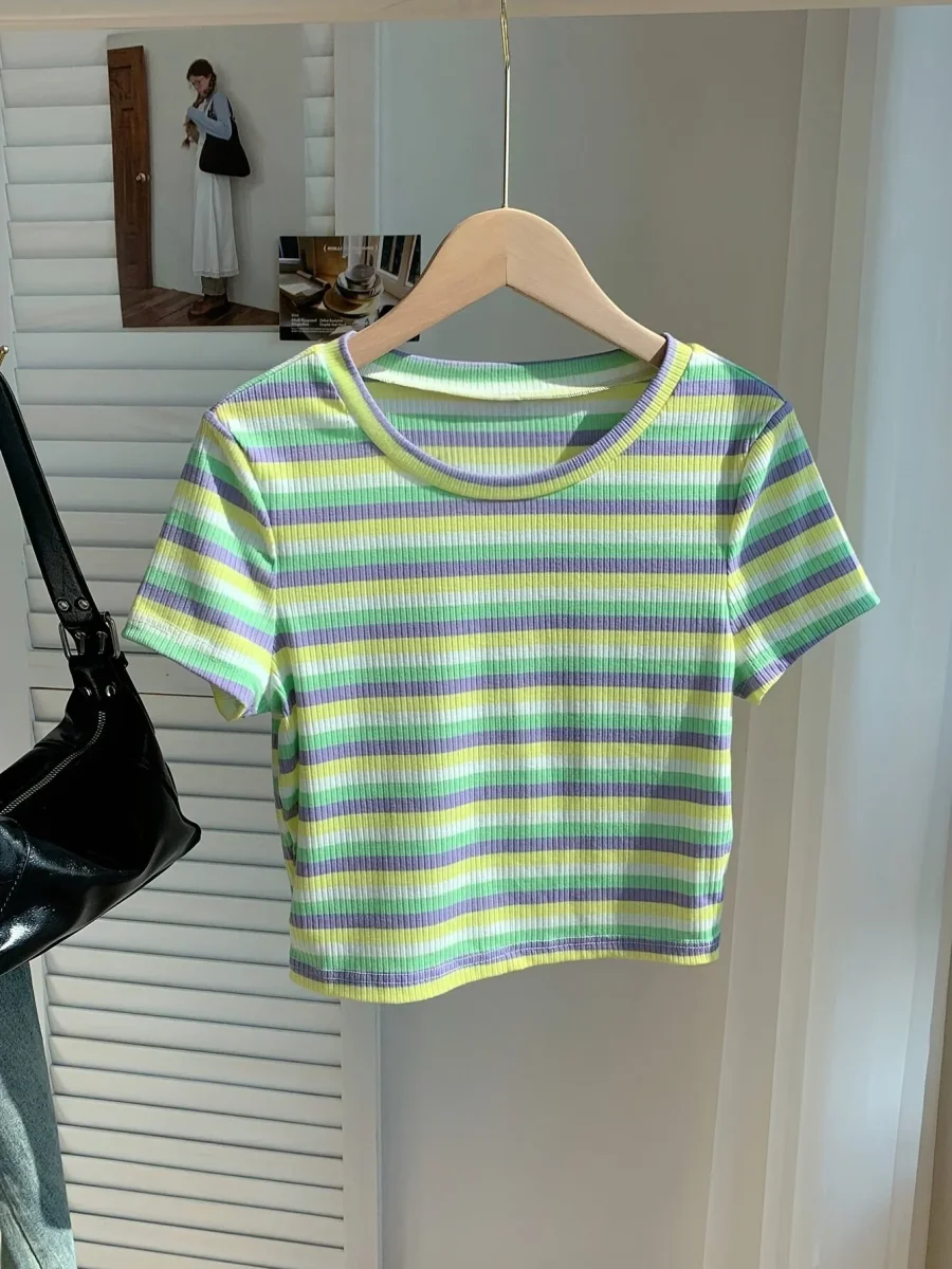 T-shirt rayé à manches courtes pour femme, style décontracté et tendance, parfait pour l'été - Imagen 4