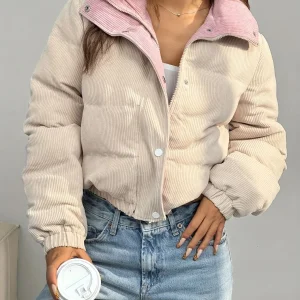 Doudoune courte femme côtelée réversible beige et rose clair avec col montant