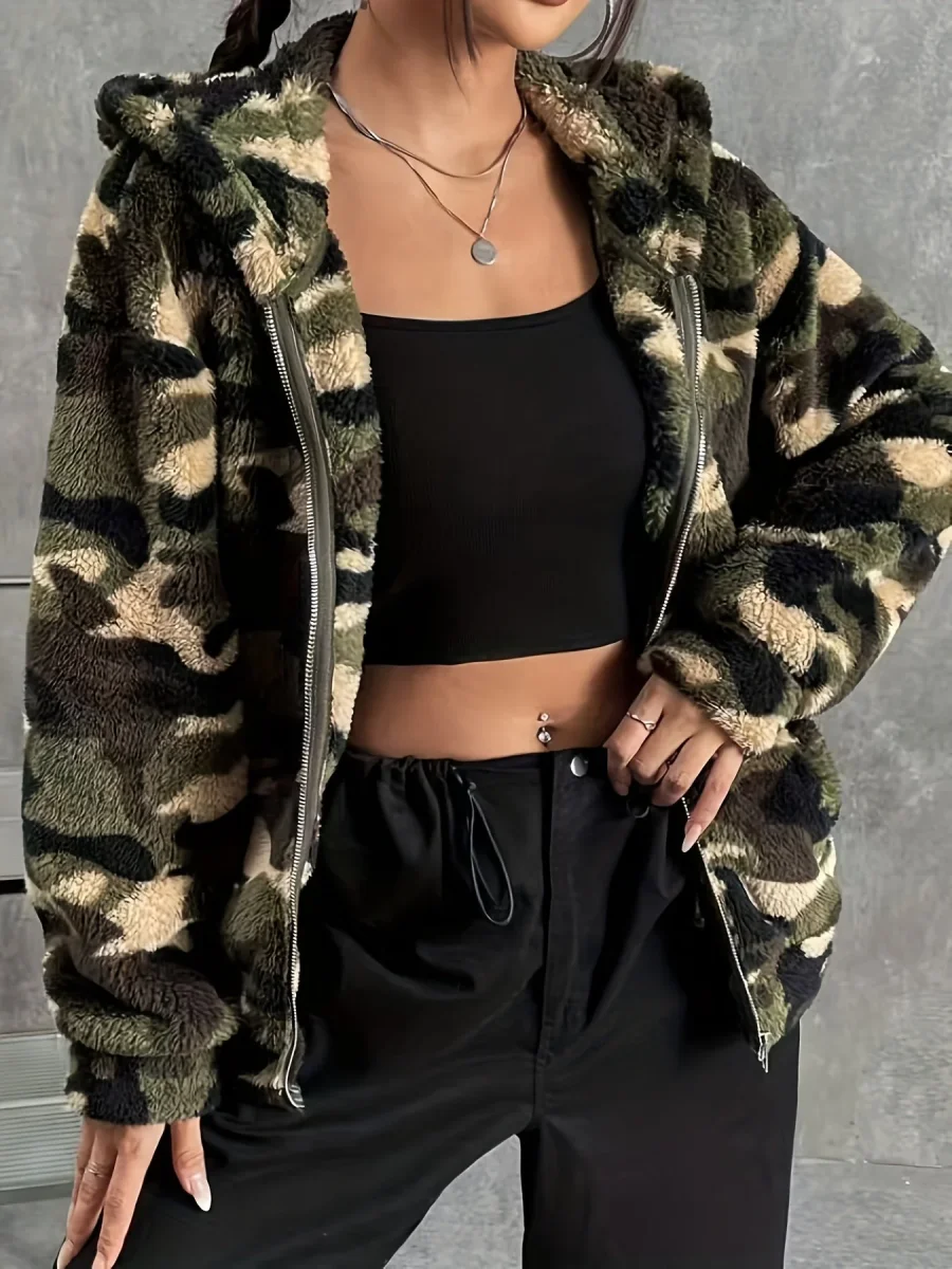 Veste à capuche zippée camouflage femme motif doux