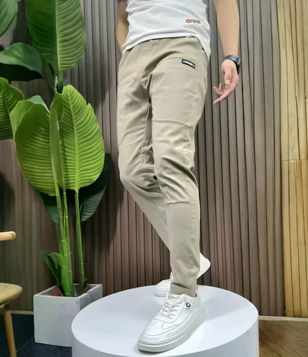 Pantalones cargo elegantes - Imagen 4