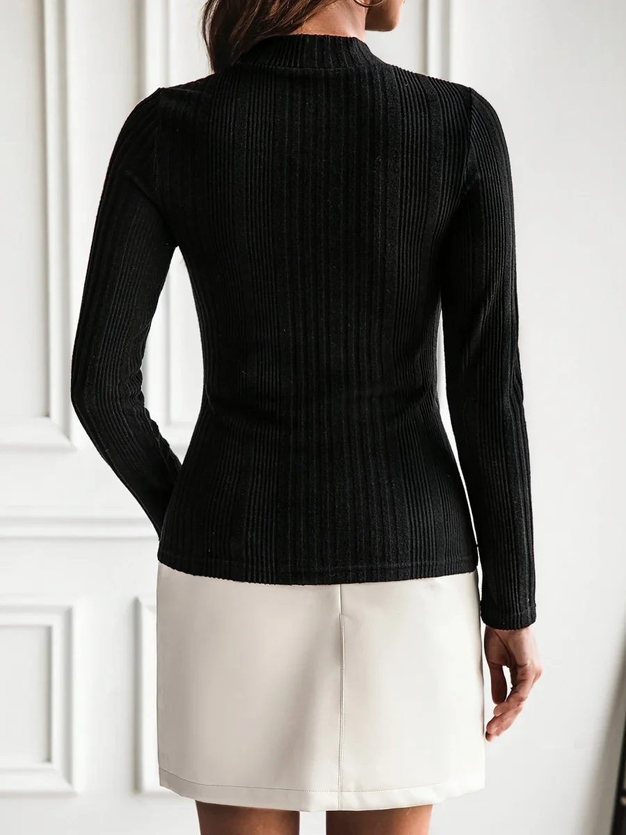 Pull côtelé à col montant et boutons dorés Femme - Imagen 5