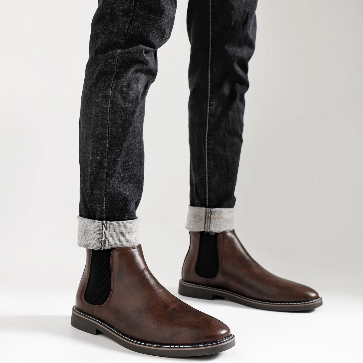 Bottes Chelsea Homme Marron Foncées Élastiquées Style Classique - Imagen 4