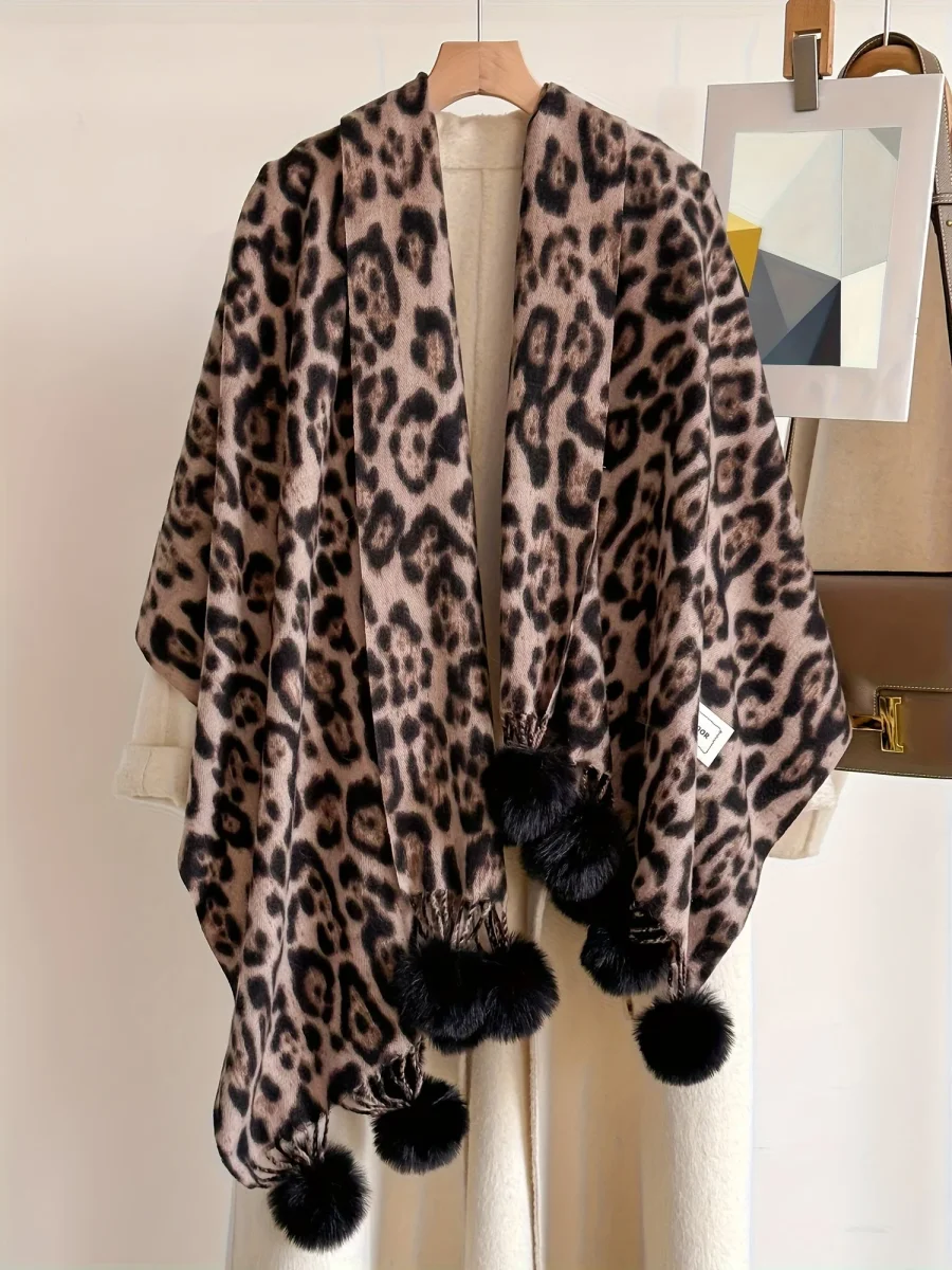 Écharpe large motif animalier avec pompons pour femme - Imagen 5