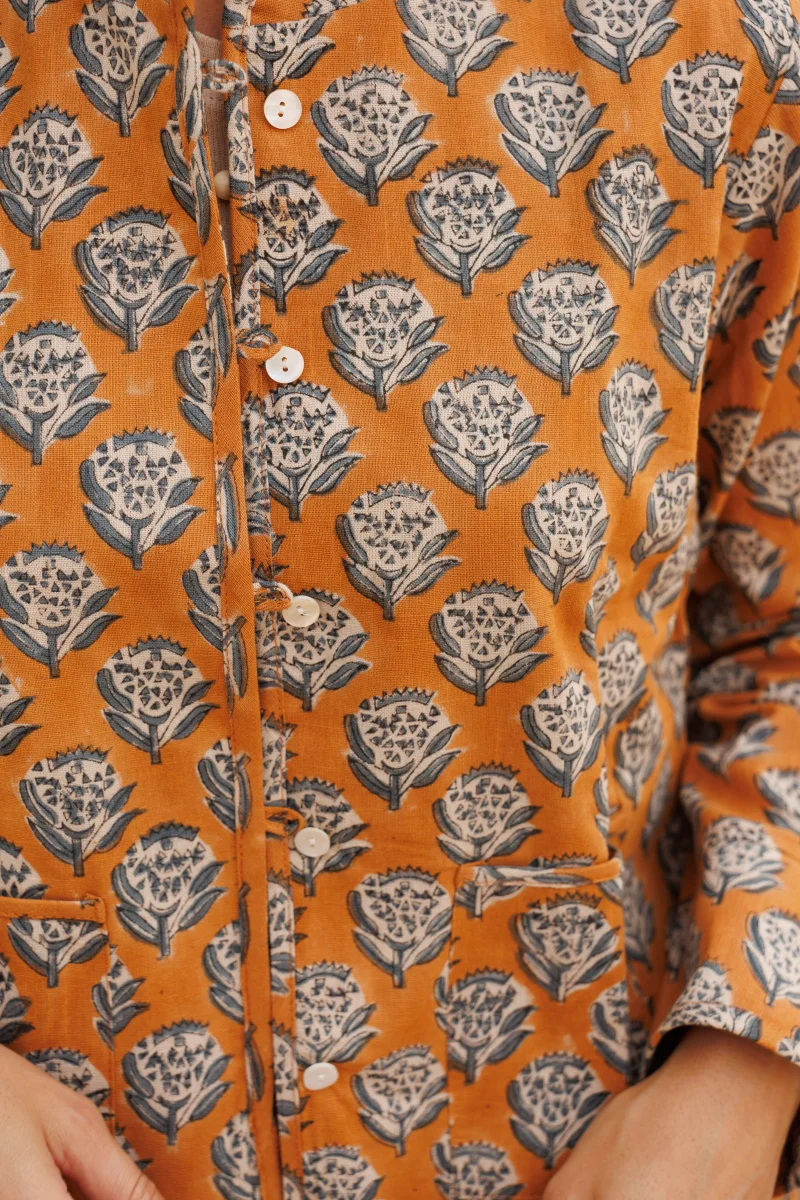CHAQUETA ESTAMPADA TEJA Y AZUL - Imagen 5