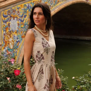 VESTIDO ESTAMPADO MORADO Y GRIS