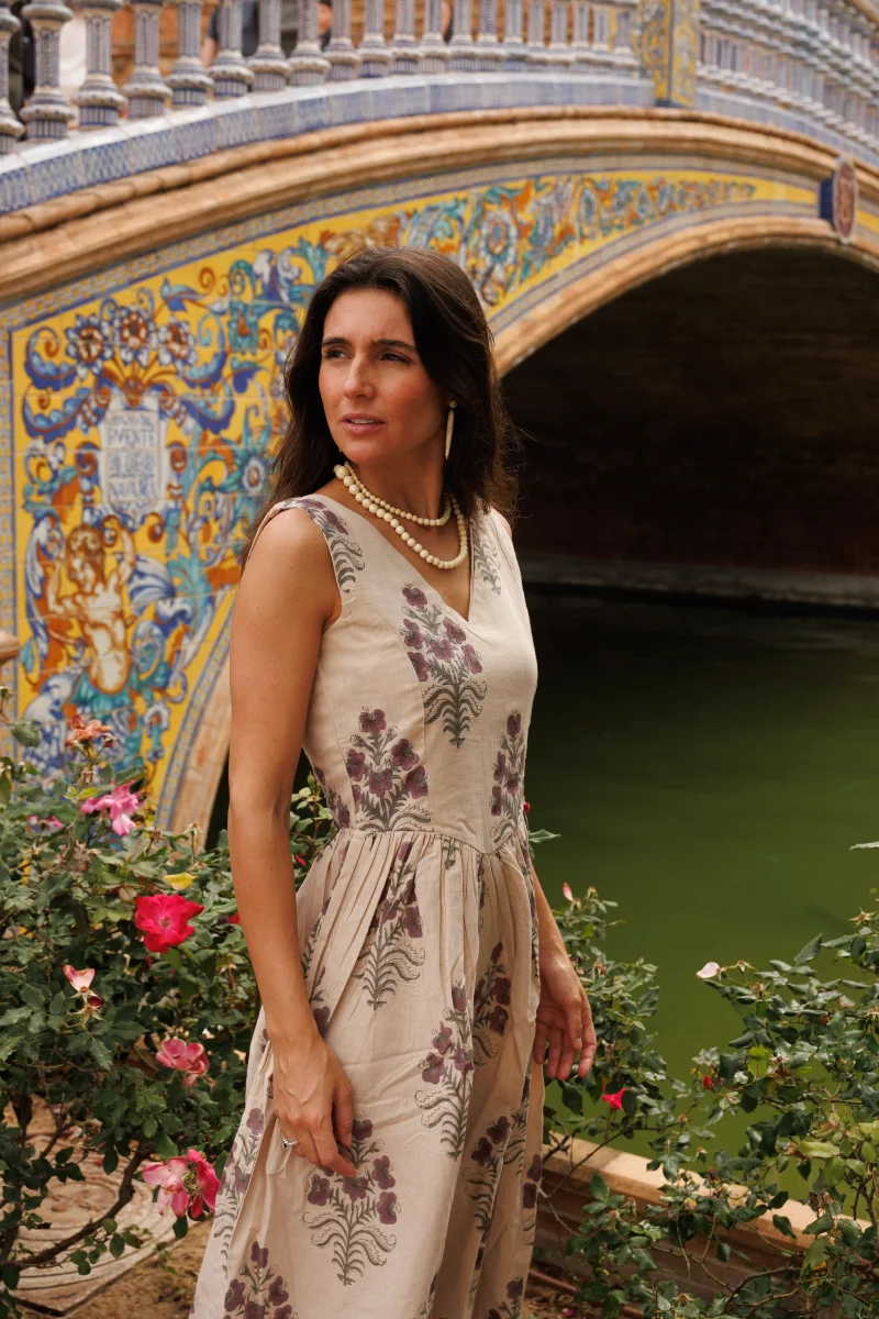VESTIDO ESTAMPADO MORADO Y GRIS - Imagen 2