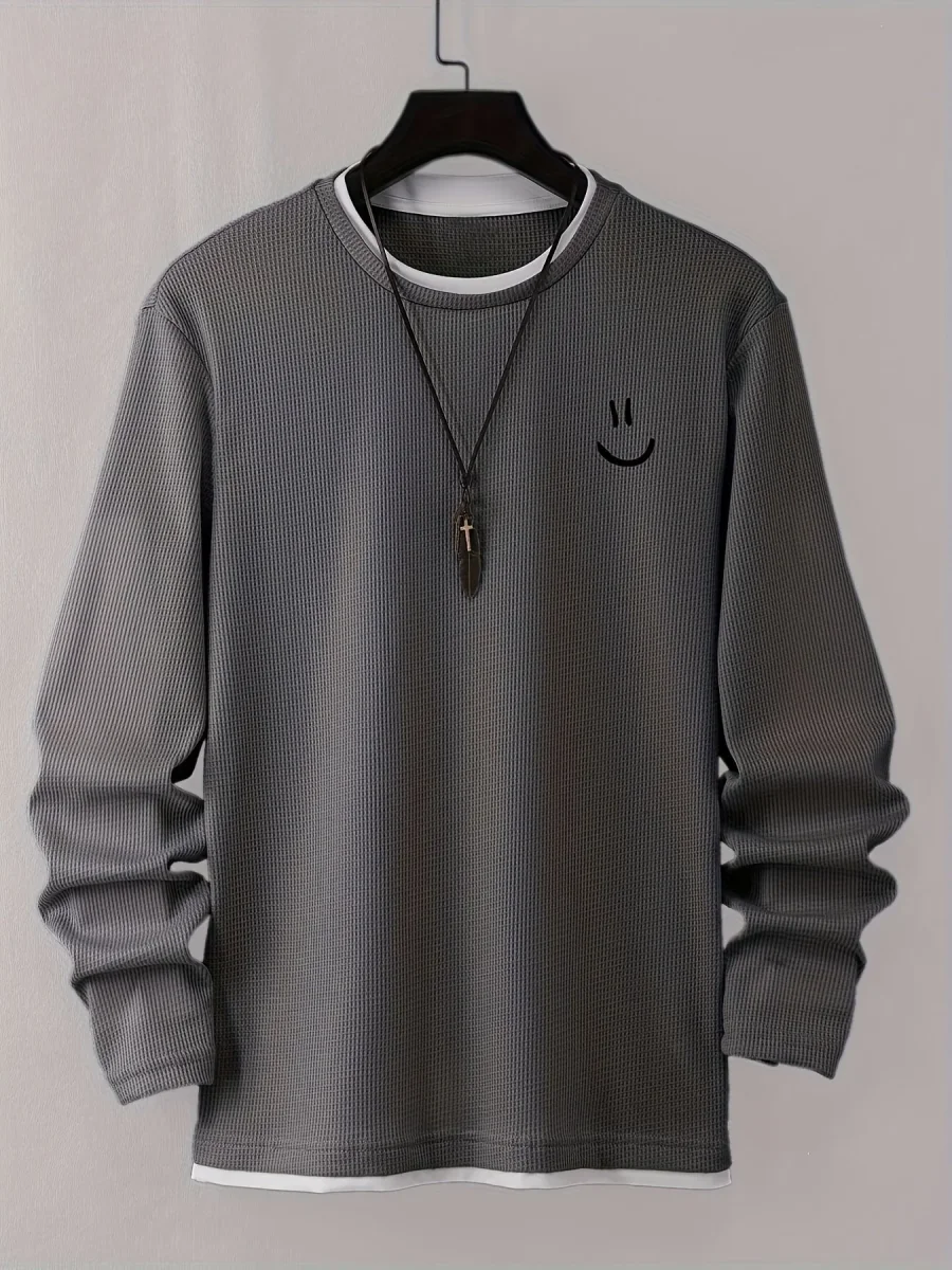 Pull homme texturé gaufré manches longues imprimé smiley col rond - Imagen 6