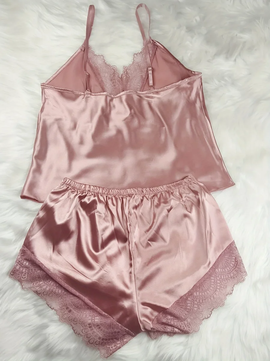 Pyjama court femme style sexy pour la maison - ensemble débardeur et short avec détails en dentelle, idéal printemps-été - Imagen 9