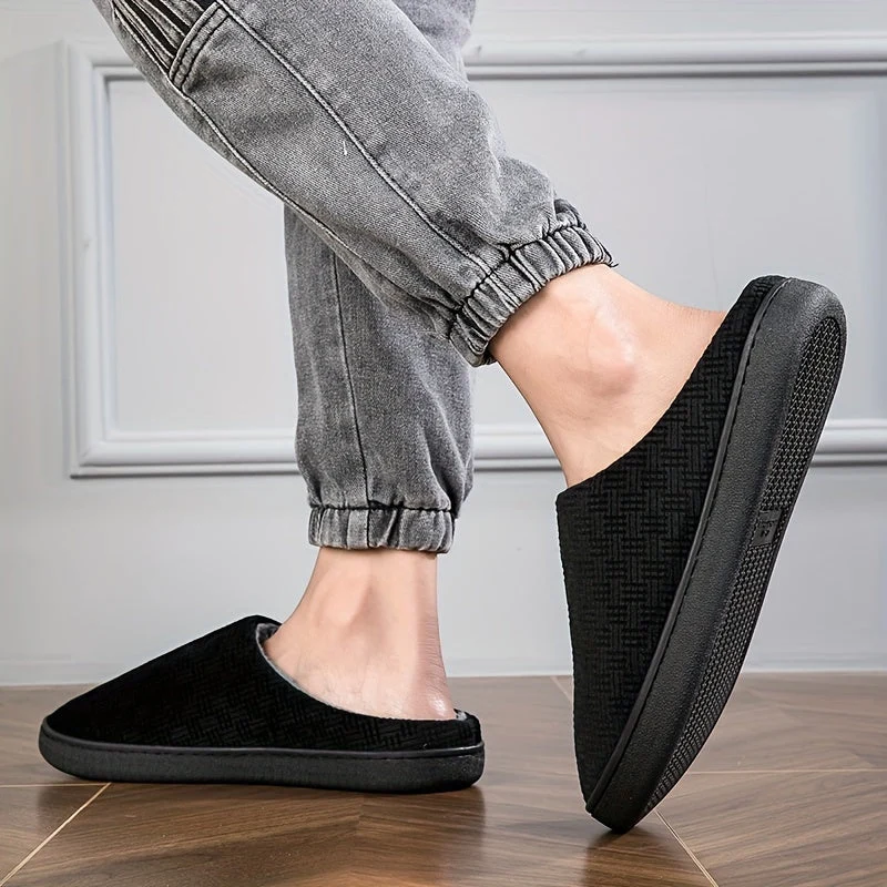 Pantoufles d'intérieur homme noires doublées, motif texturé discret, confortables et chaudes - Imagen 7