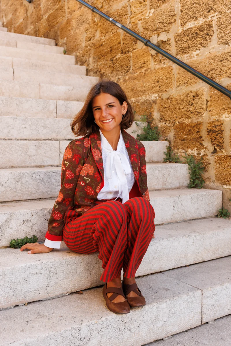 PANTALÓN RAYAS MARRÓN Y ROJO - Imagen 3