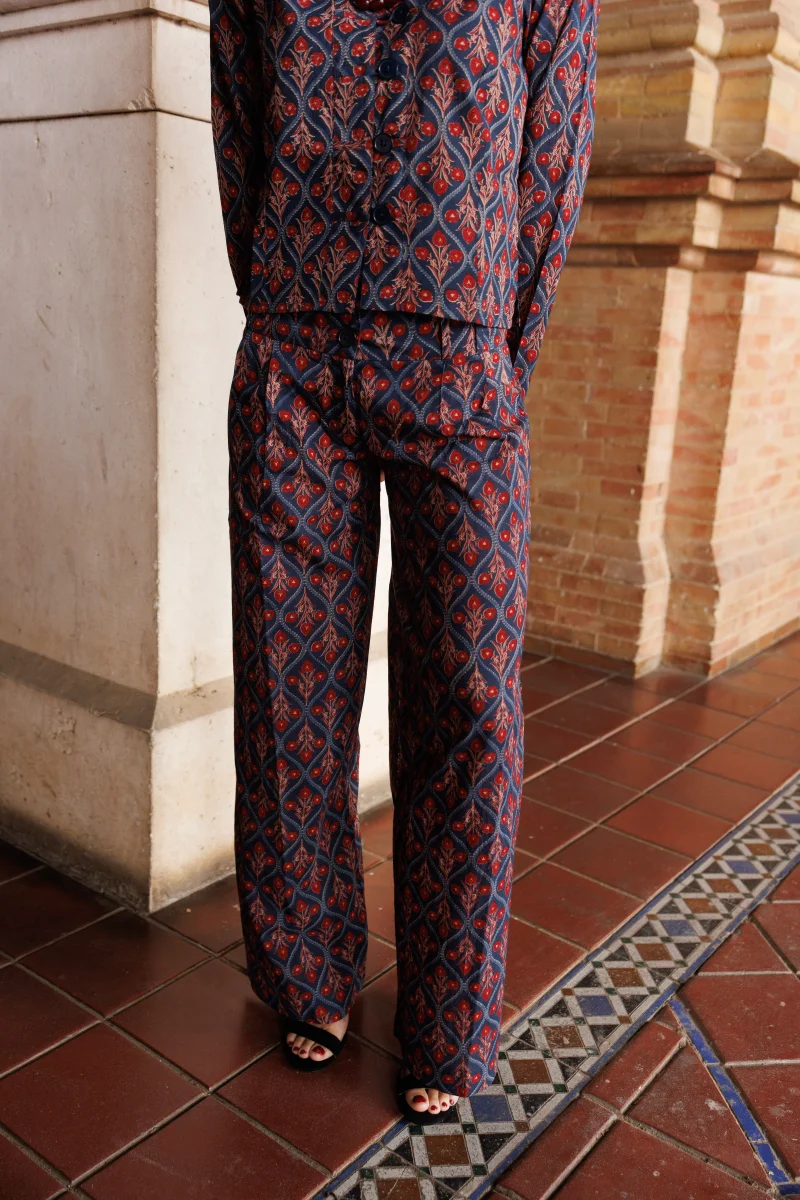 PANTALÓN ESTAMPADO AZUL - Imagen 3