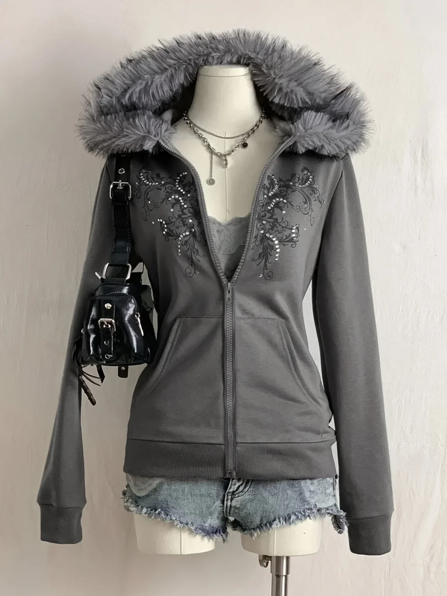 Veste à capuche grise pour femme avec bordure en fausse fourrure et motif brodé - Imagen 6