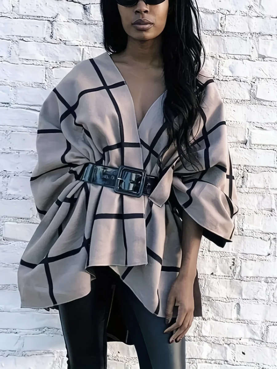 Poncho Réversible Femme Grille Noir et Beige Style Cape Élégante - Imagen 6