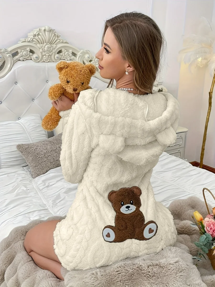 Grenouillère Peluche Femme à Capuche Ours Polaire Crème avec Broderie Ours Marron - Imagen 2