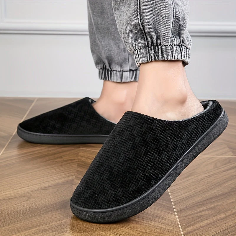 Pantoufles d'intérieur homme noires doublées, motif texturé discret, confortables et chaudes - Imagen 8