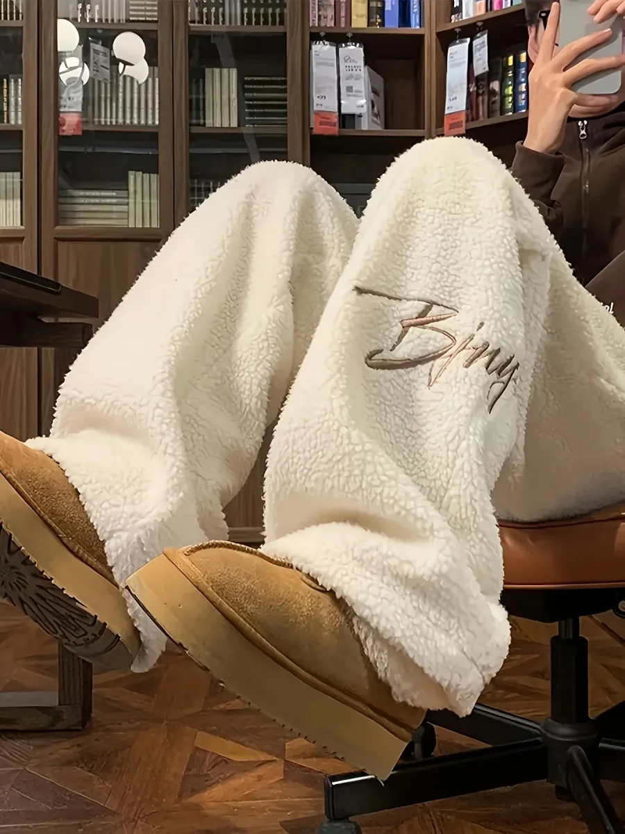 Pantalon large doux en tissu pelucheux avec broderie - Imagen 4