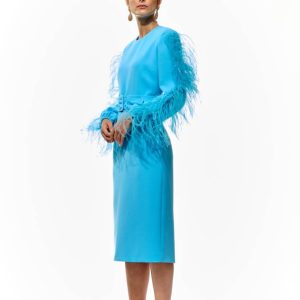 Vestido midi manga larga plumas