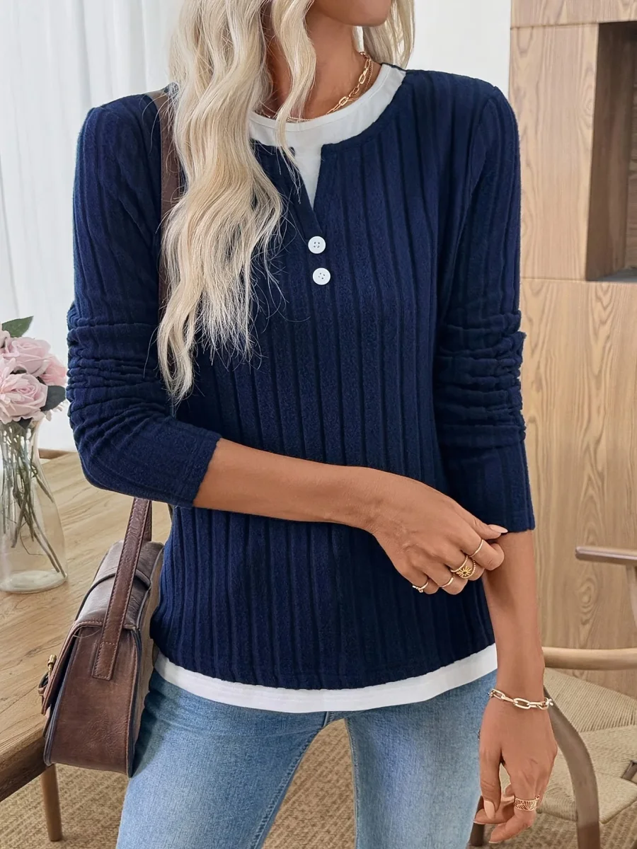 Pull côtelé femme col en V superposé marine avec boutons - Imagen 6