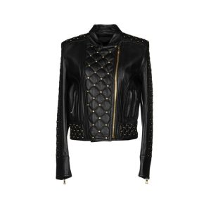 Elegante chaqueta de motorista acolchada de piel auténtica en color negro.