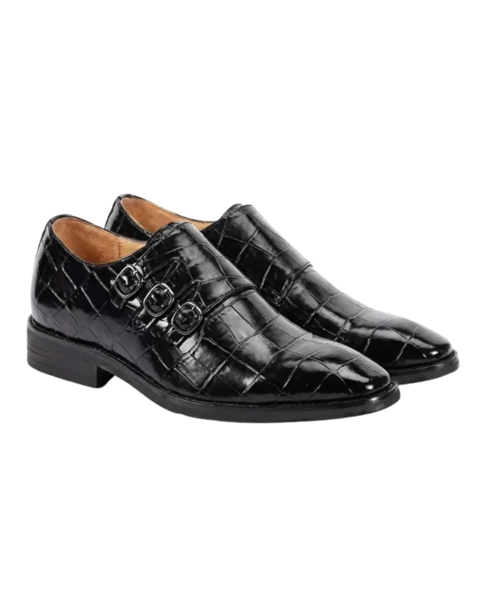 Zapatos elegantes de piel con hebilla
