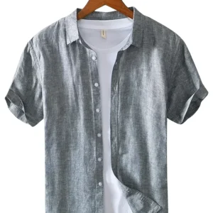 Elegante camisa de verano de lino