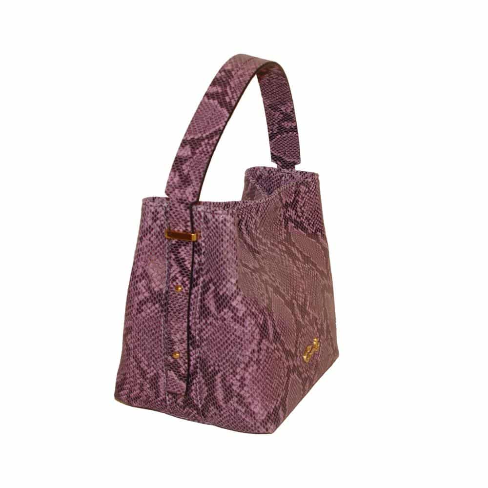 Bolso Cuadrado de Piel Grabado Serpiente en Color Lila - Imagen 3