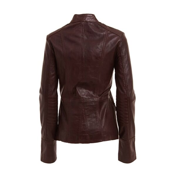 Chaqueta de diseño en cuero genuino marrón, estilo militar. - Imagen 4