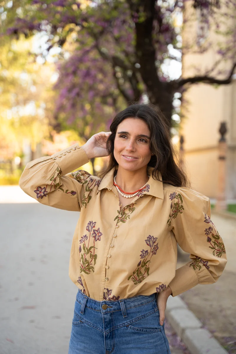 CAMISA BEIGE MORADA