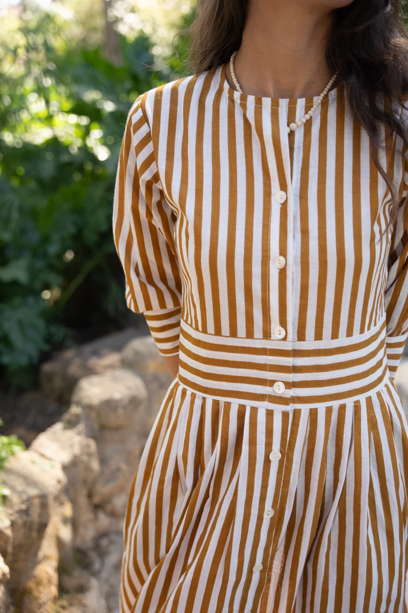 VESTIDO RAYAS OCRE - Imagen 6
