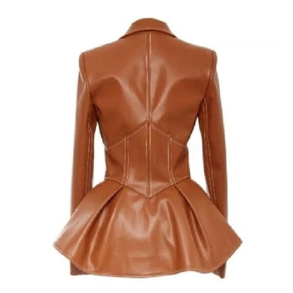 Chaqueta corsé acampanada de moda para mujer en piel auténtica con peplum. - Imagen 4