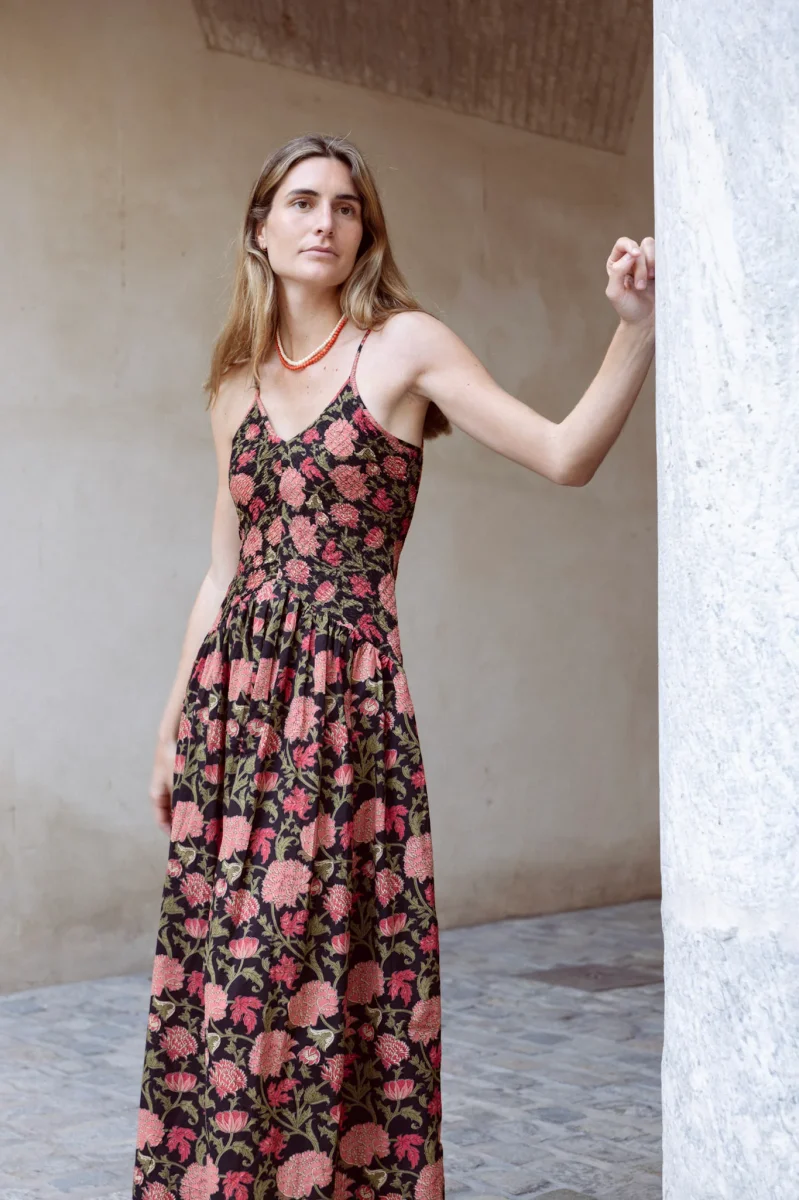 VESTIDO ESTAMPADO NEGRO - Imagen 2