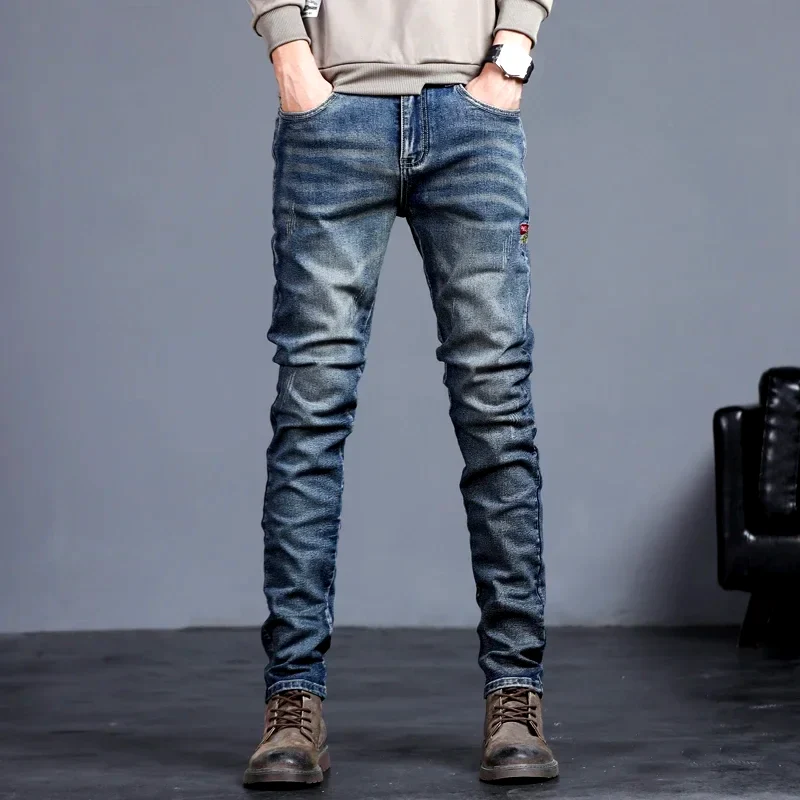 Vaqueros de denim de corte ajustado - Imagen 3