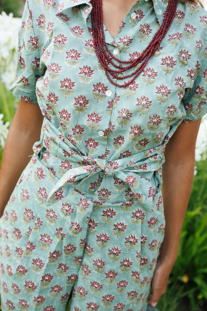 CAMISA VERDE AGUA Y BURDEOS - Imagen 4