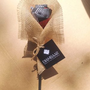 Rosa solidaria de tela LERE