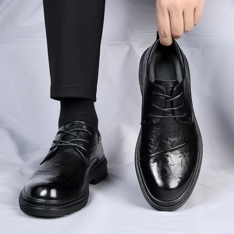 Zapatos de piel de elegante estilo británico - Imagen 5