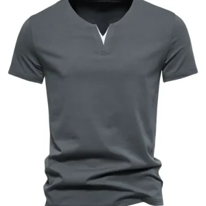 Camisa elegante con cuello en V