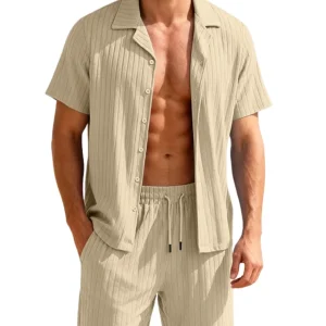 Elegante conjunto de playa para el verano