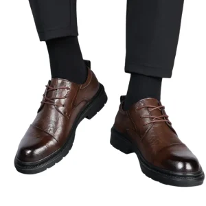 Zapatos de piel de elegante estilo británico
